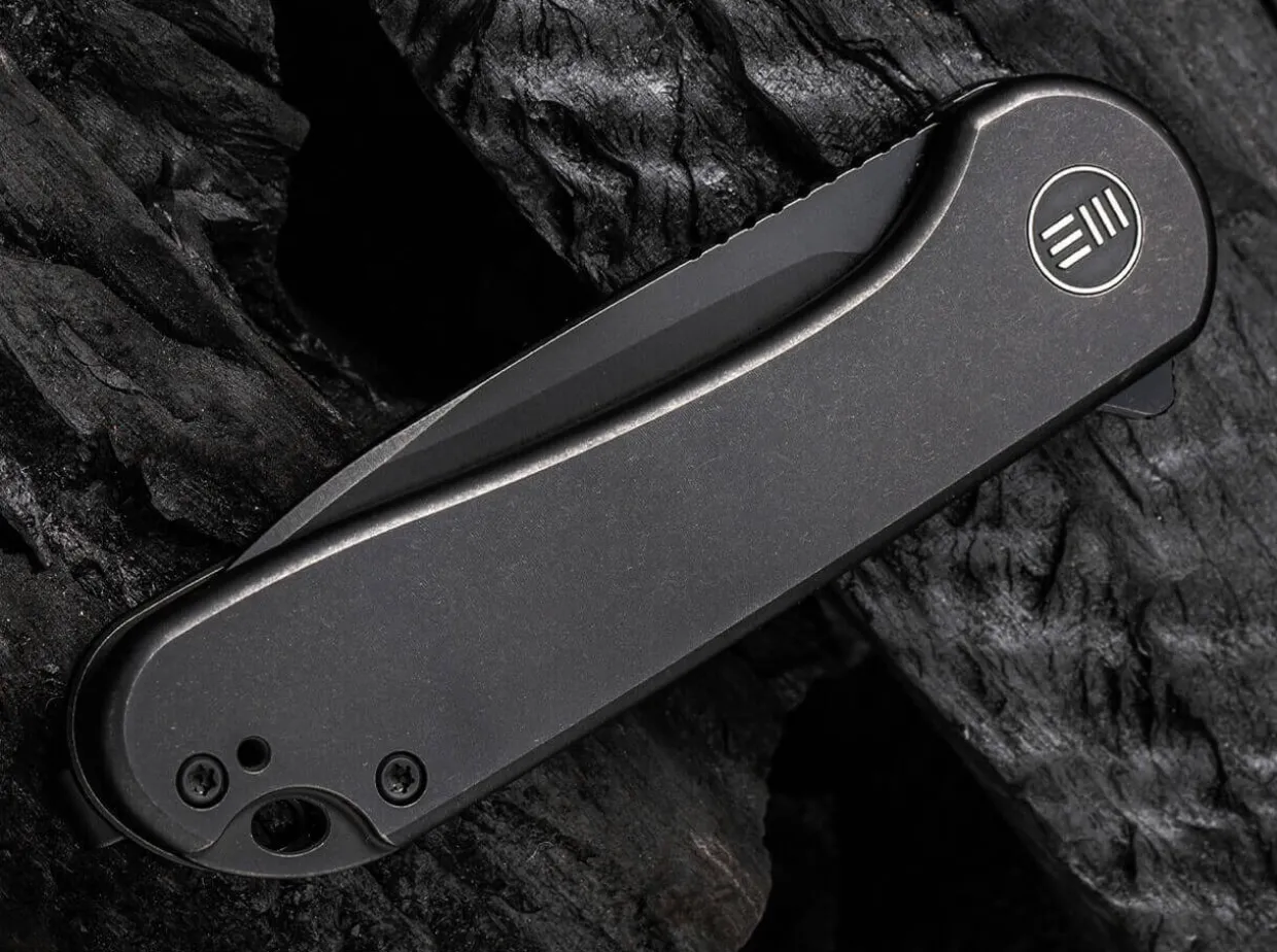 Elementum Titanium Black