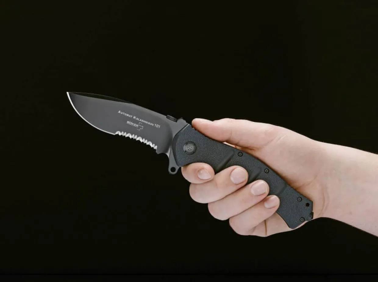 Kal-101 Black Serrated