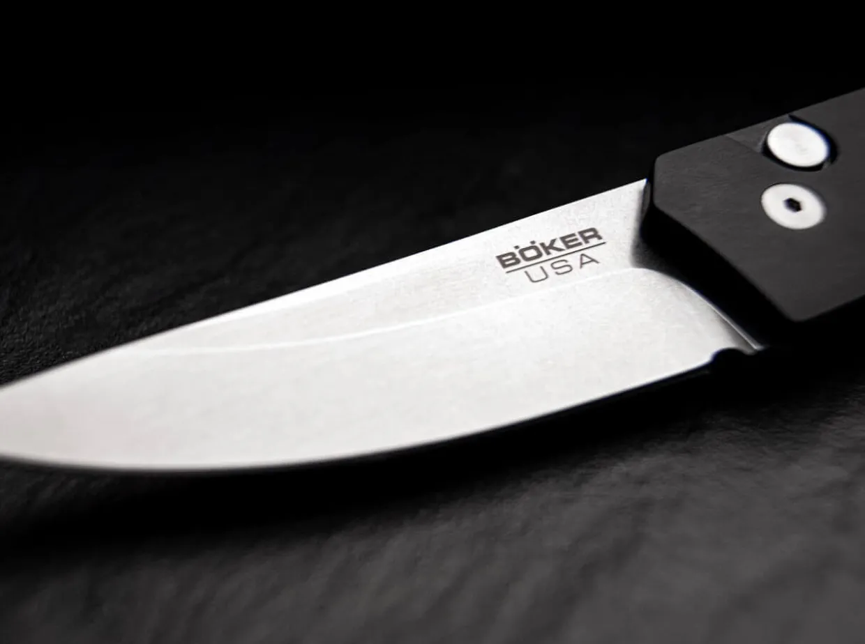 Kwaiken Compact Automatic Black