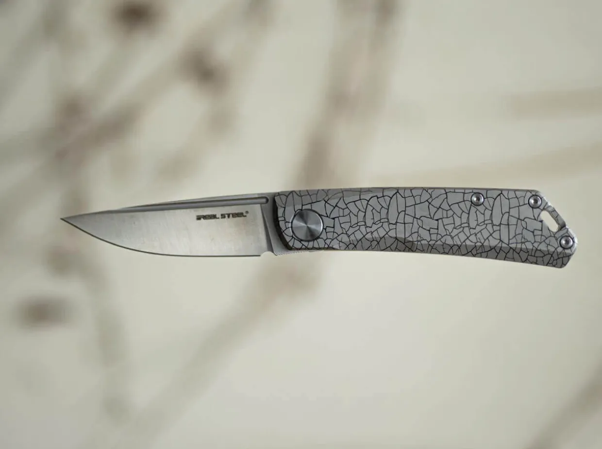 Luna Titanium Grey Crackle