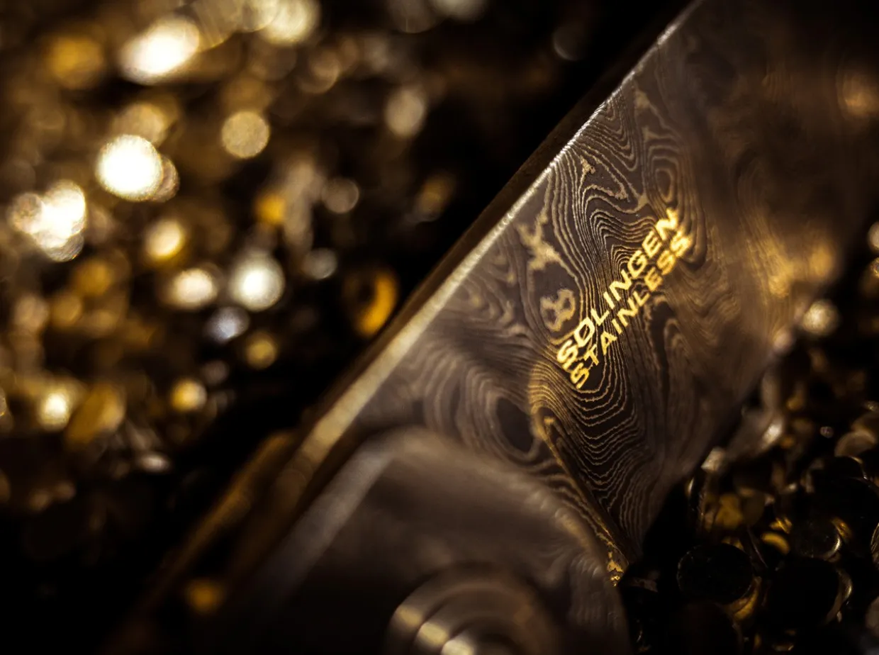 Merlin Damascus Masterpiece Gold